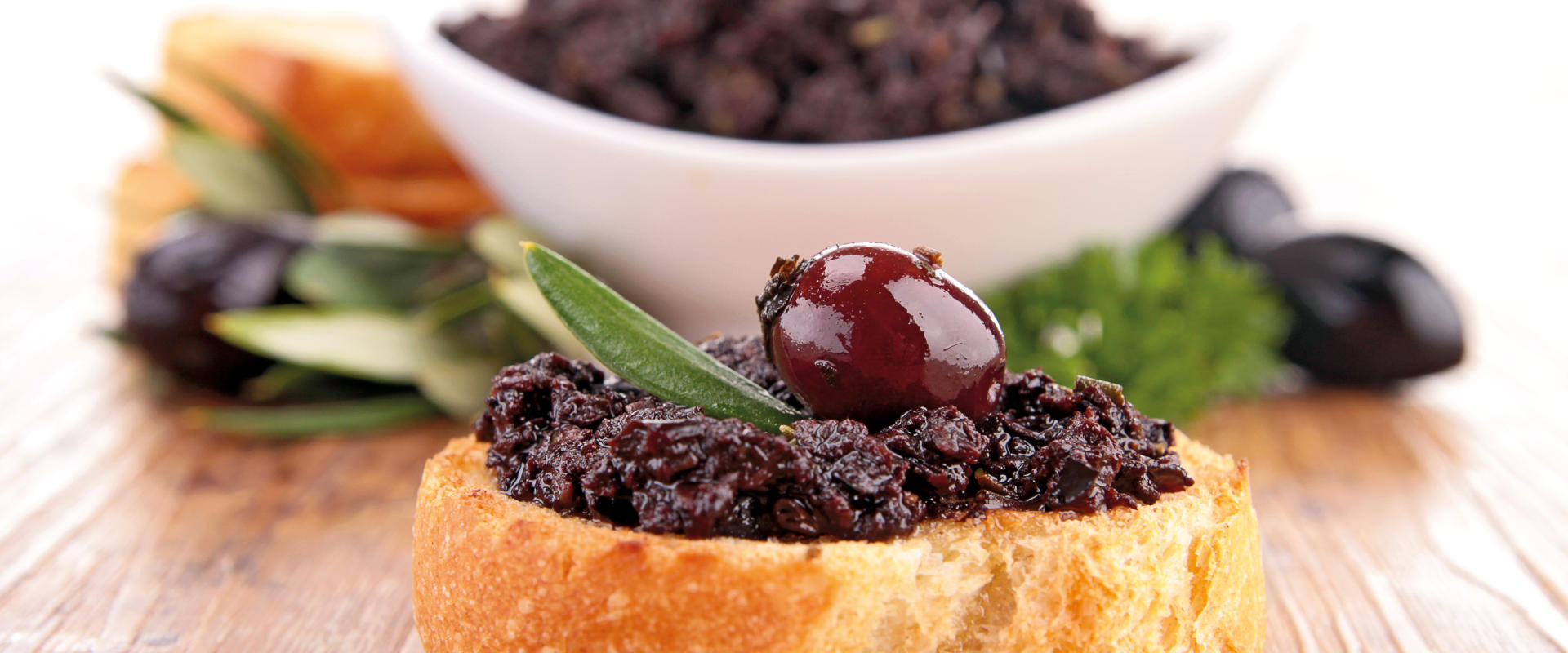 Olivencreme: Kombinationen und leckere Rezepte | Fratelli Carli