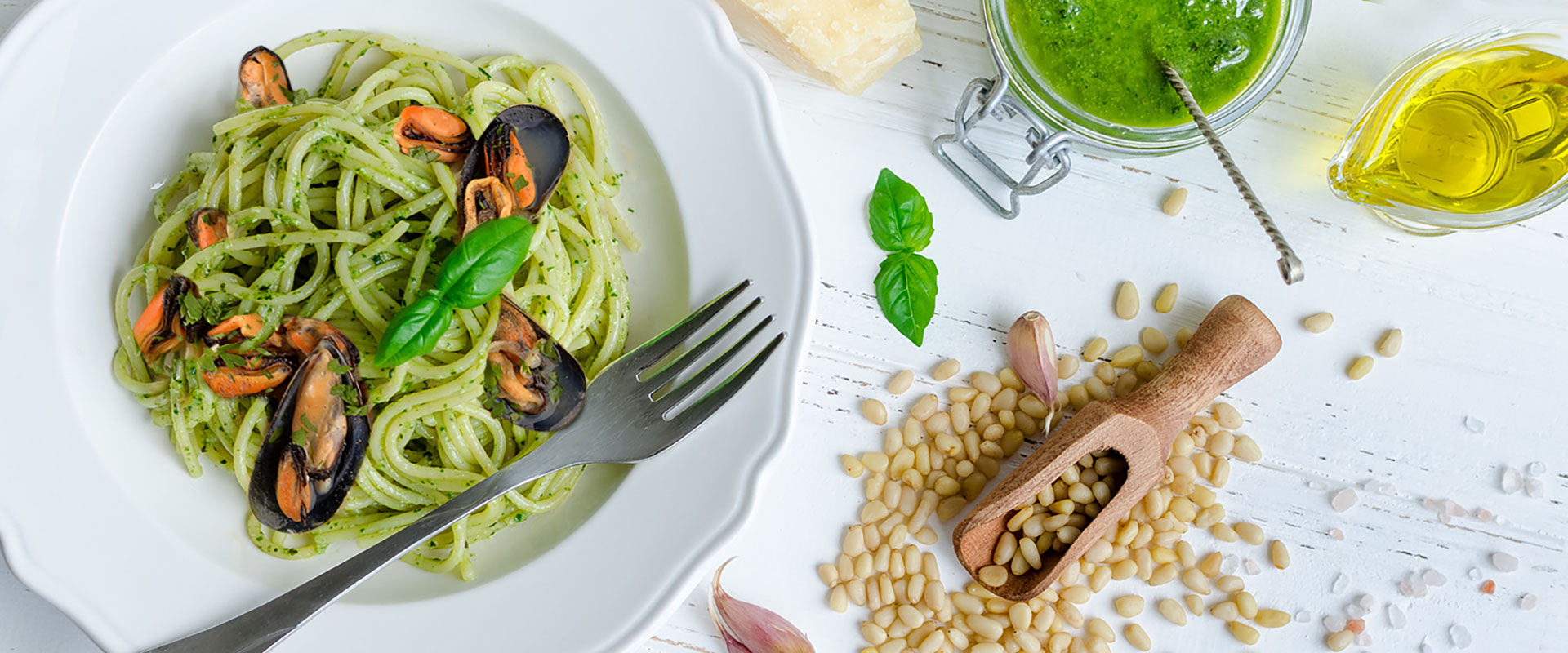 Linguine mit Miesmuscheln und Pesto | Fratelli Carli DE