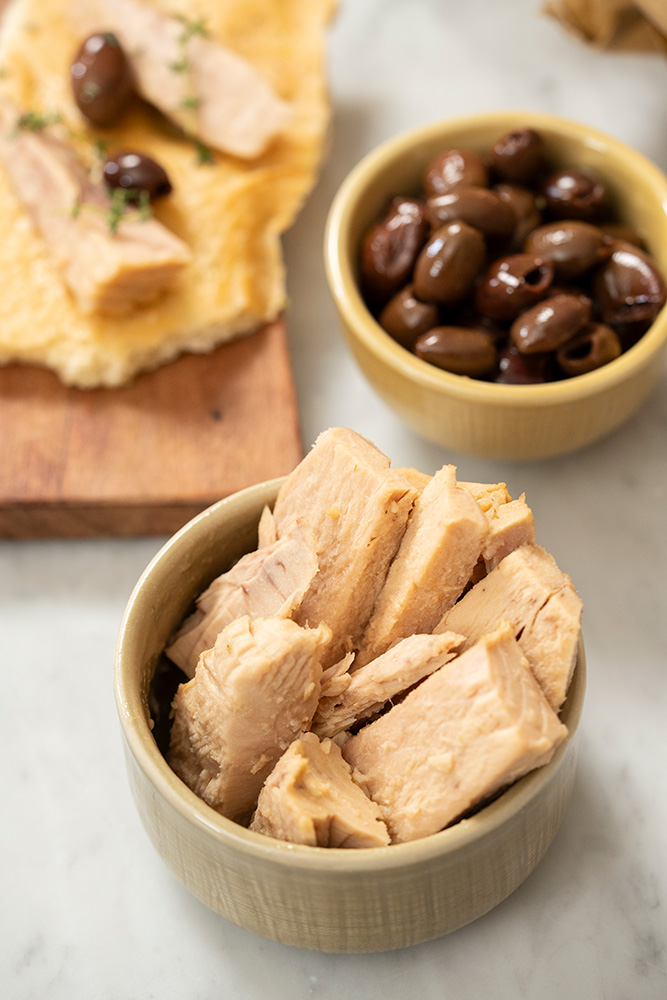 Filetti di Tonno e Olive Snocciolate