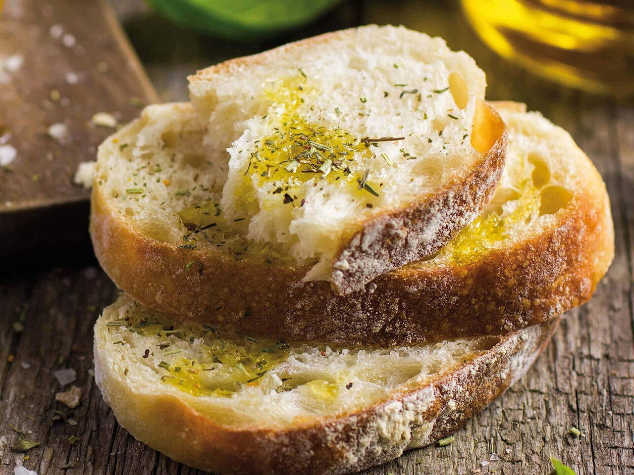 Brot mi Olivenöl