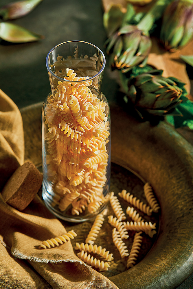 Nudeln die Ruote heissen mit Tomatensauce