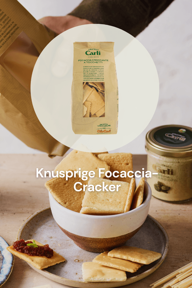 Knusprige Focaccia Cracker in einer schuessel