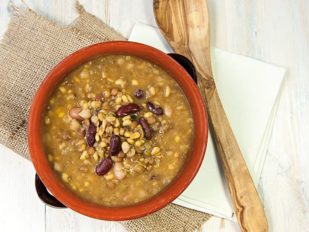 Hülsenfrüchtesuppe