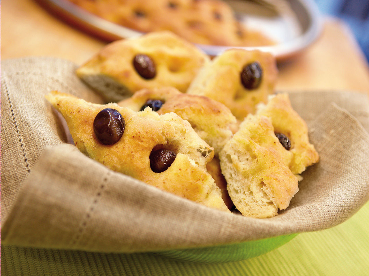 Focaccia alle Olive taggische in salamoia Fratelli Carli